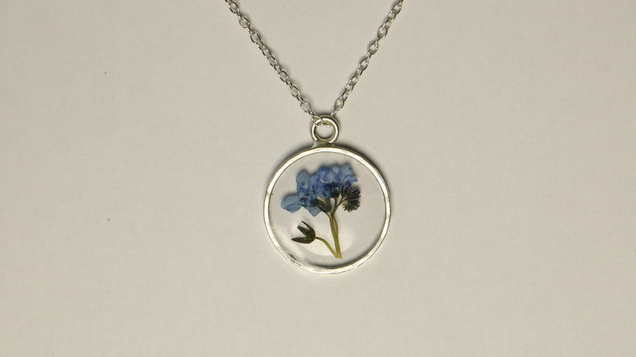 Forget-Me-Not Circle Necklace
