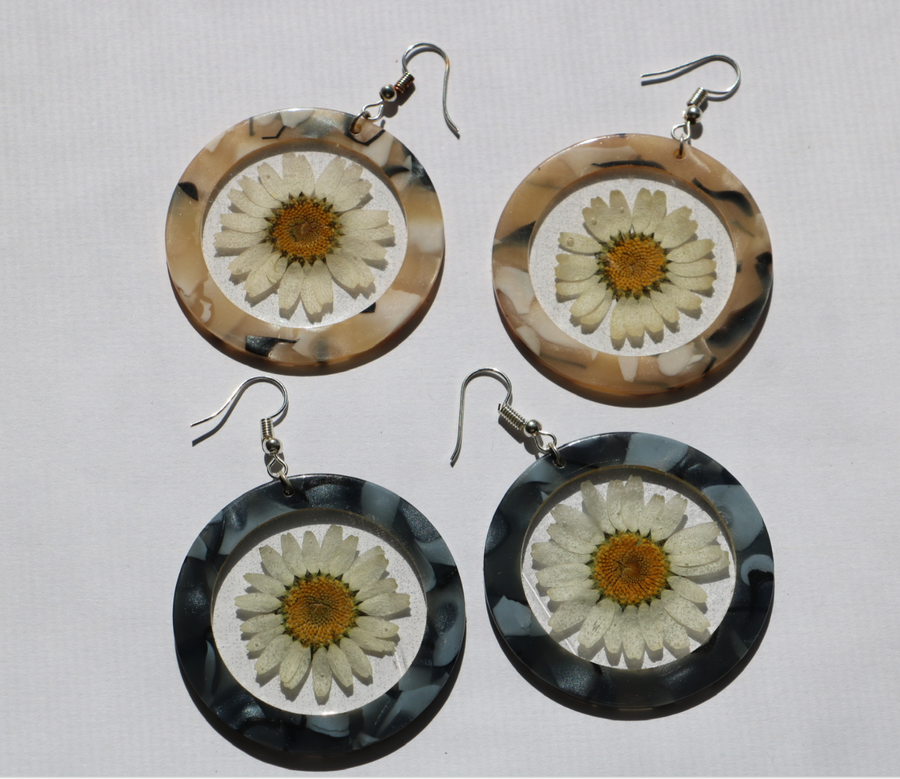 Tortoise Shell Large Daisy Hoops