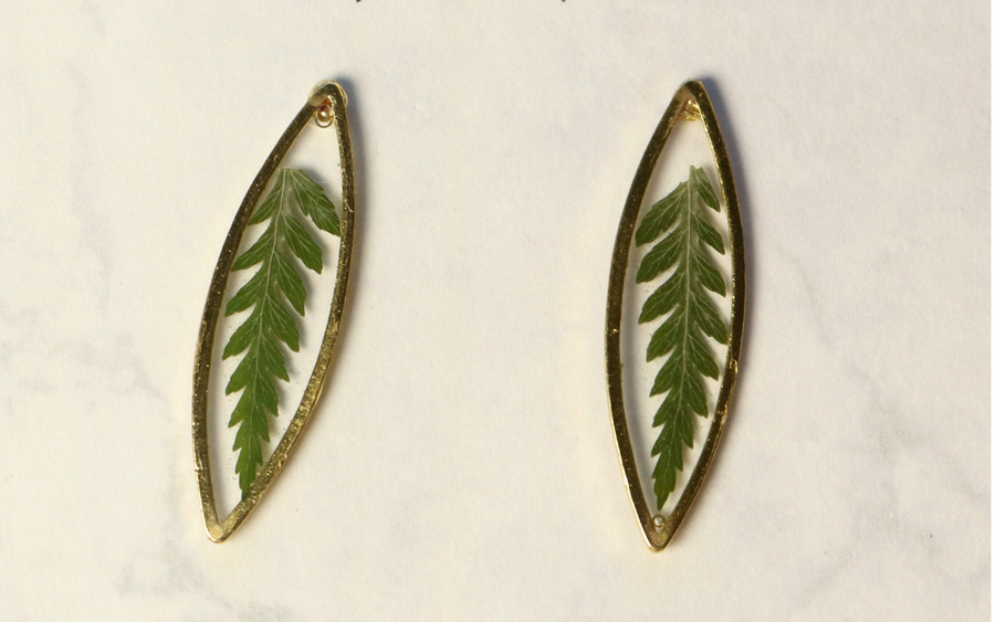 Fern Shuttle Studs