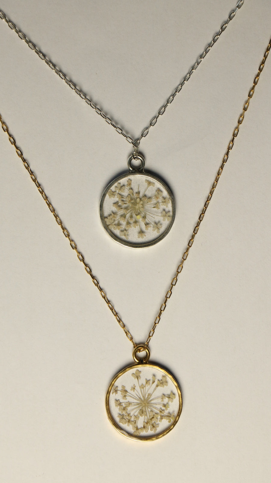 Queen Anne's Lace Circle Necklace